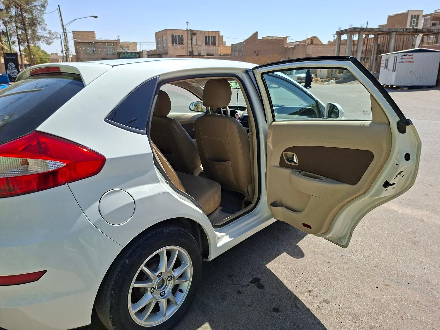 ام وی ام 315 هاچ بک ساده دنده ای - 1391