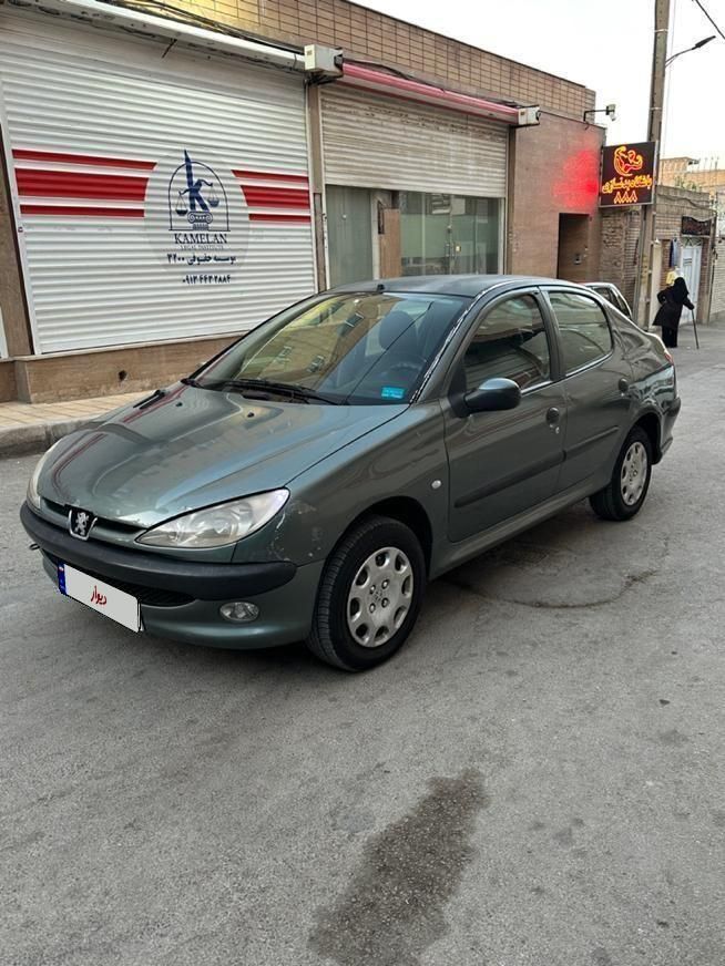 پژو ۲۰۶ صندوق دار v8 - 1386