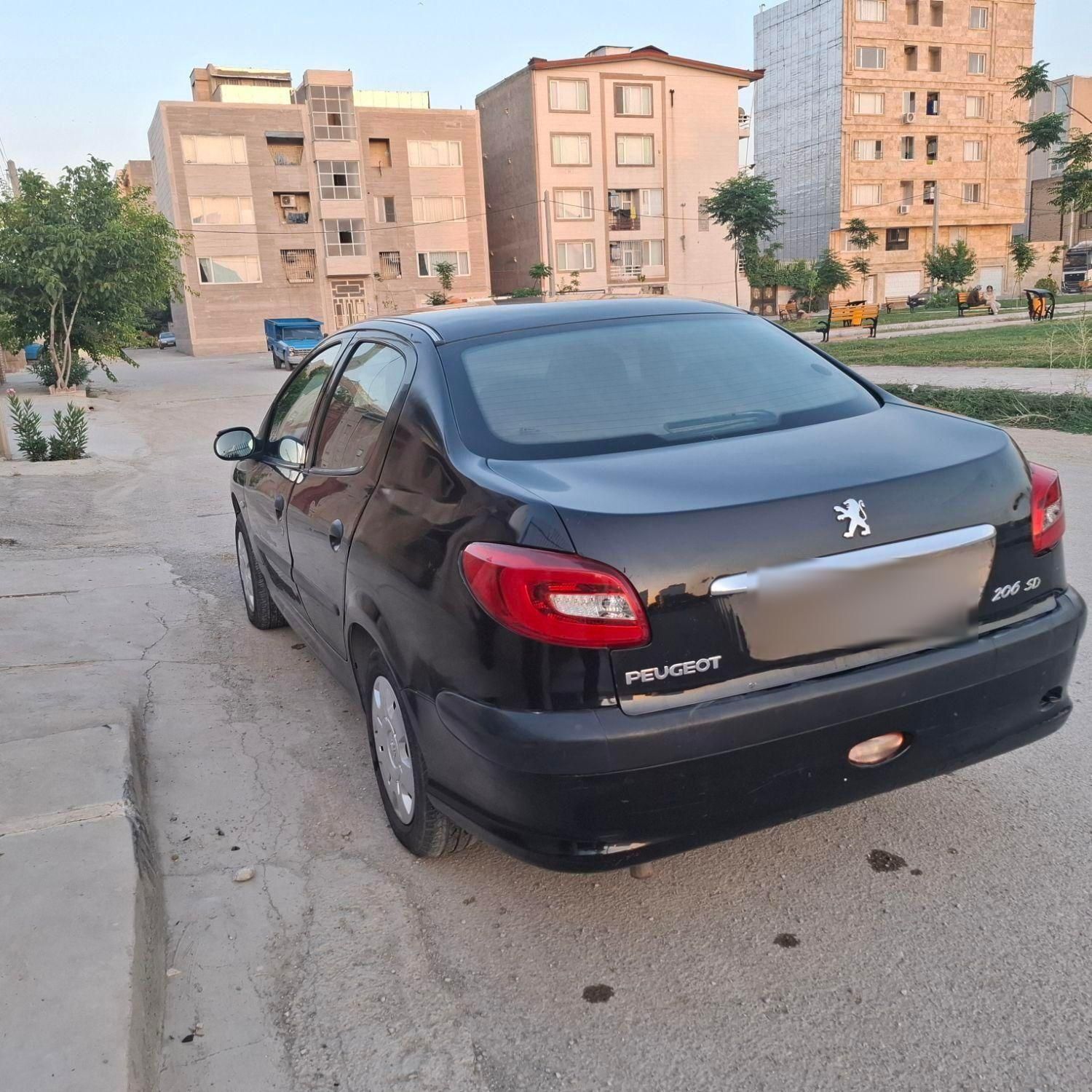 پژو ۲۰۶ صندوق دار v8 - 1390