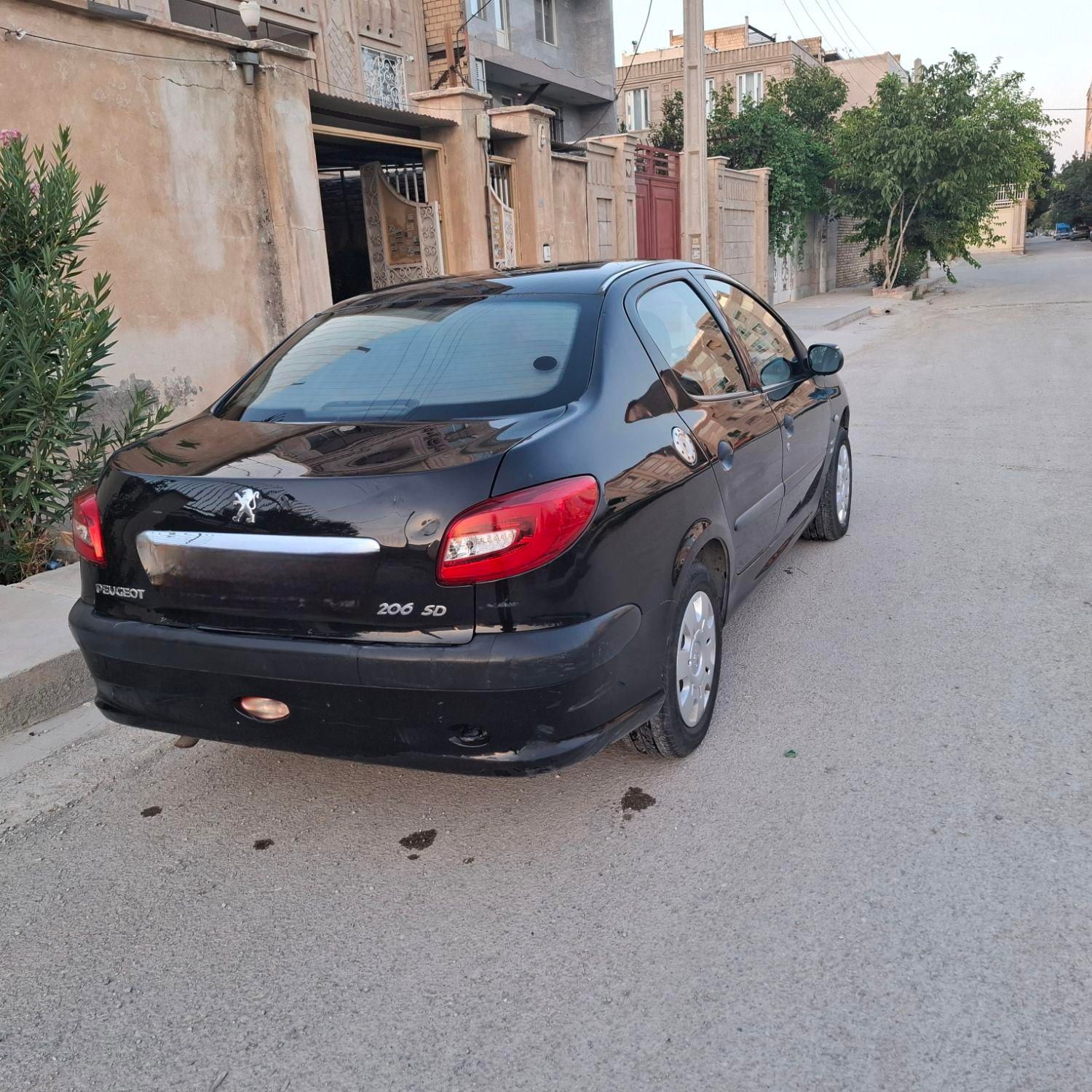 پژو ۲۰۶ صندوق دار v8 - 1390
