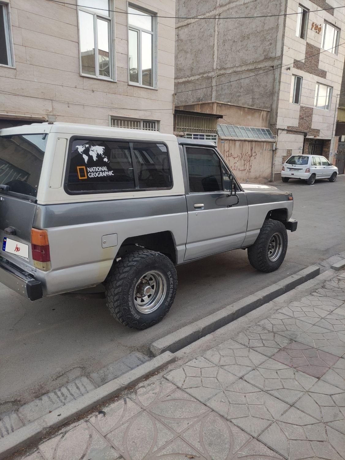 نیسان پاترول دو درب دنده‌ای - 1993