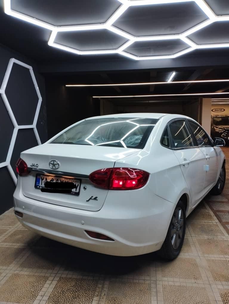 جک J4 اتوماتیک ساده - 1404