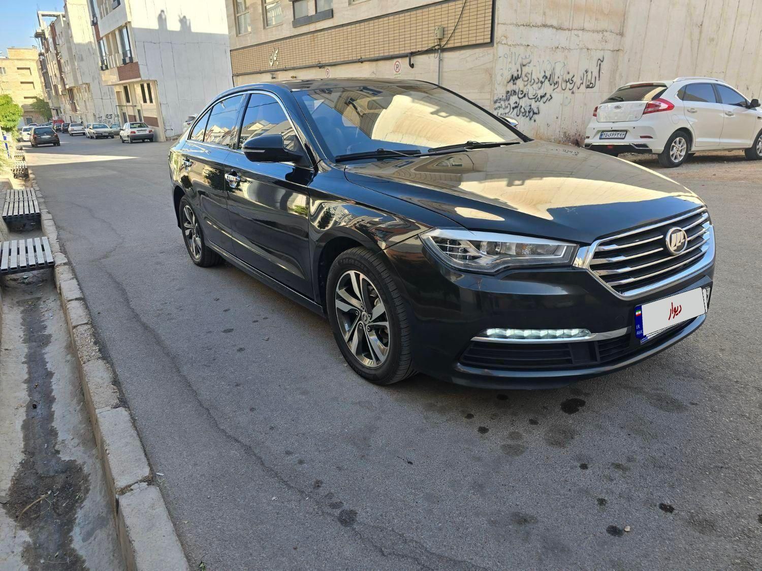 لیفان 820 اتوماتیک - 1395