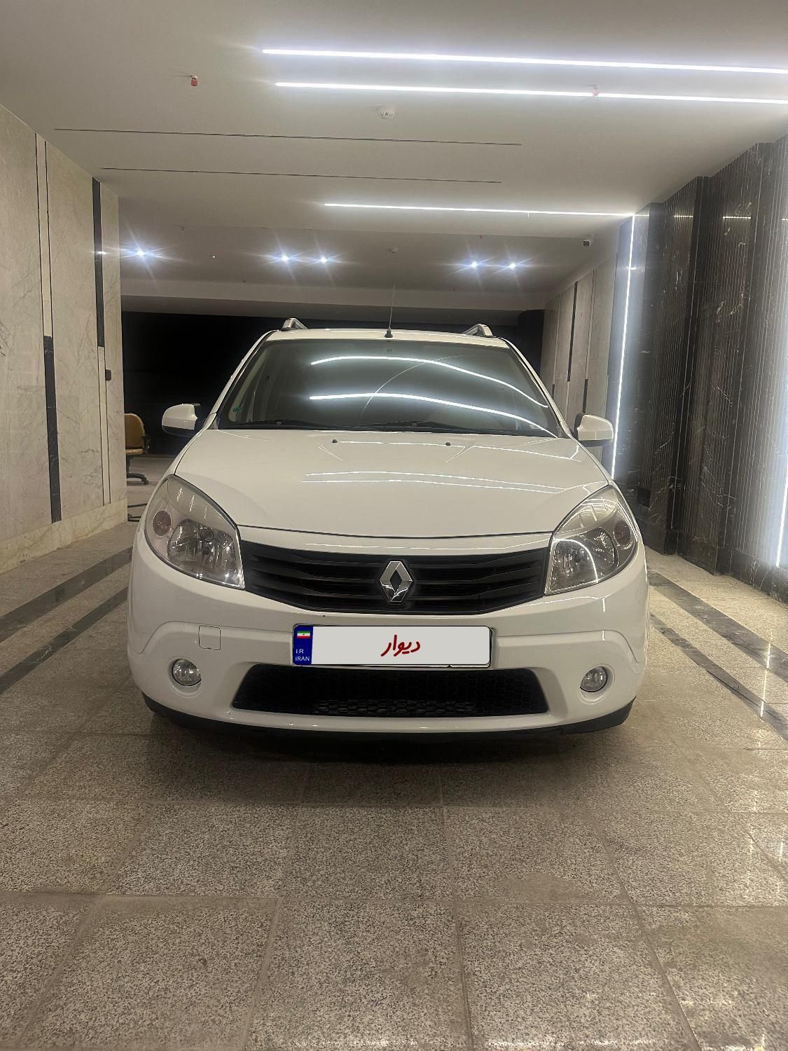 خودرو رنو، ساندرو آگهی ann_19519021