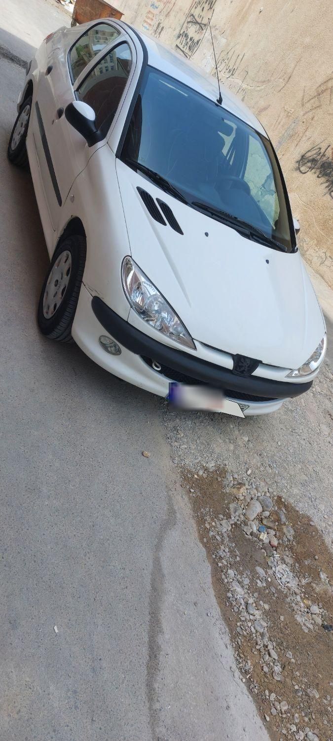 پژو ۲۰۶ صندوق دار v8 - 1395