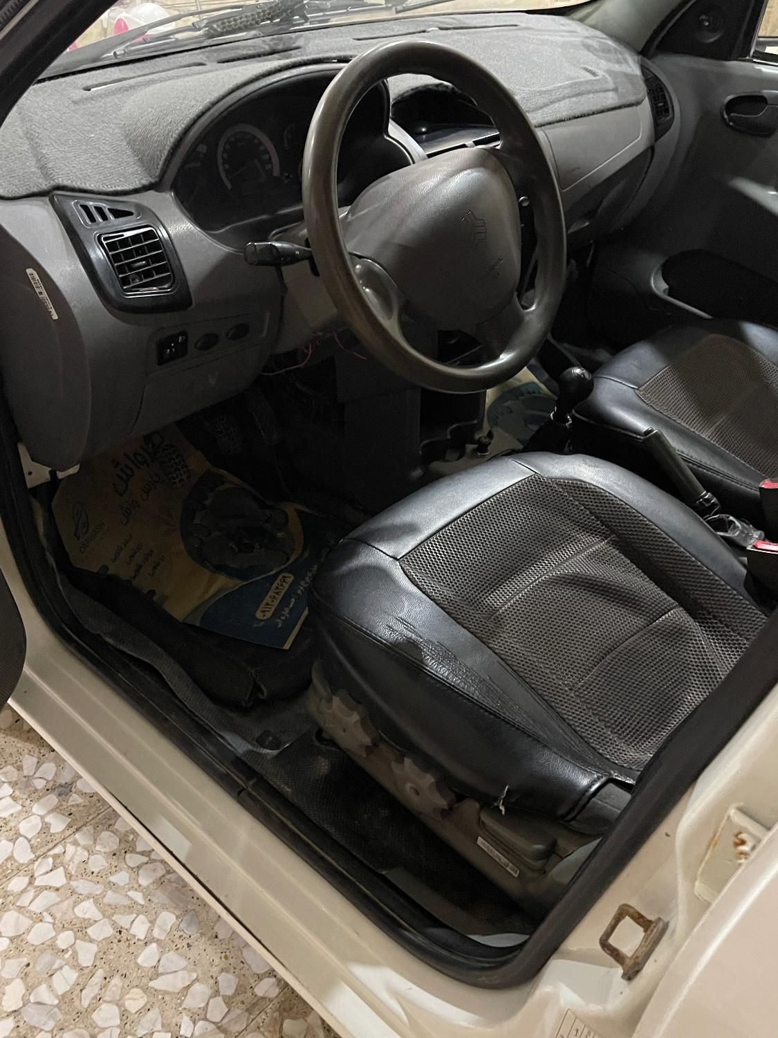 تیبا صندوق دار SX - 1393