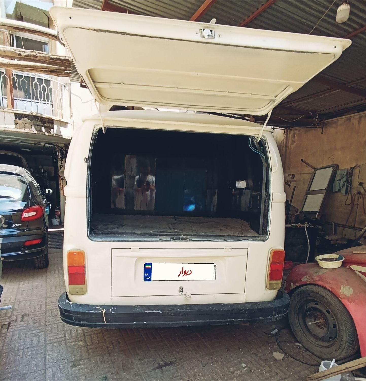 فولکس ون T2 - 1990