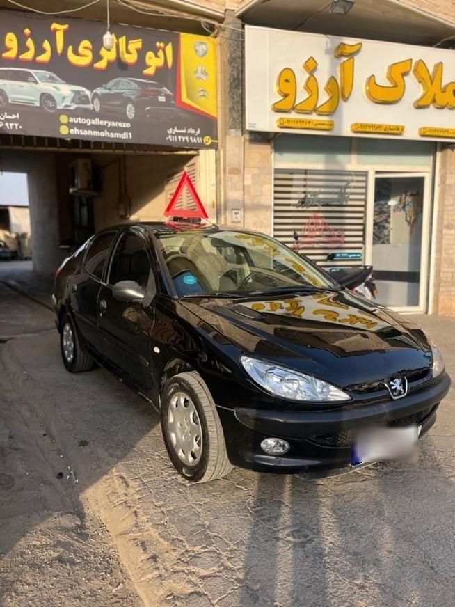پژو ۲۰۶ صندوق دار v8 - 1390