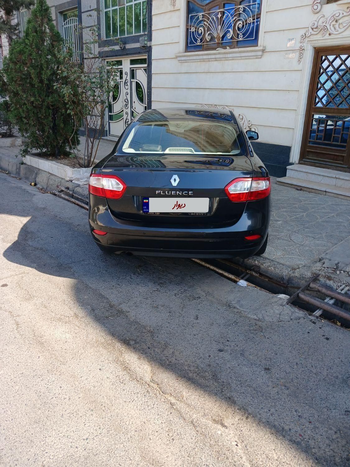 رنو فلوئنس اتوماتیک E4 - 2012