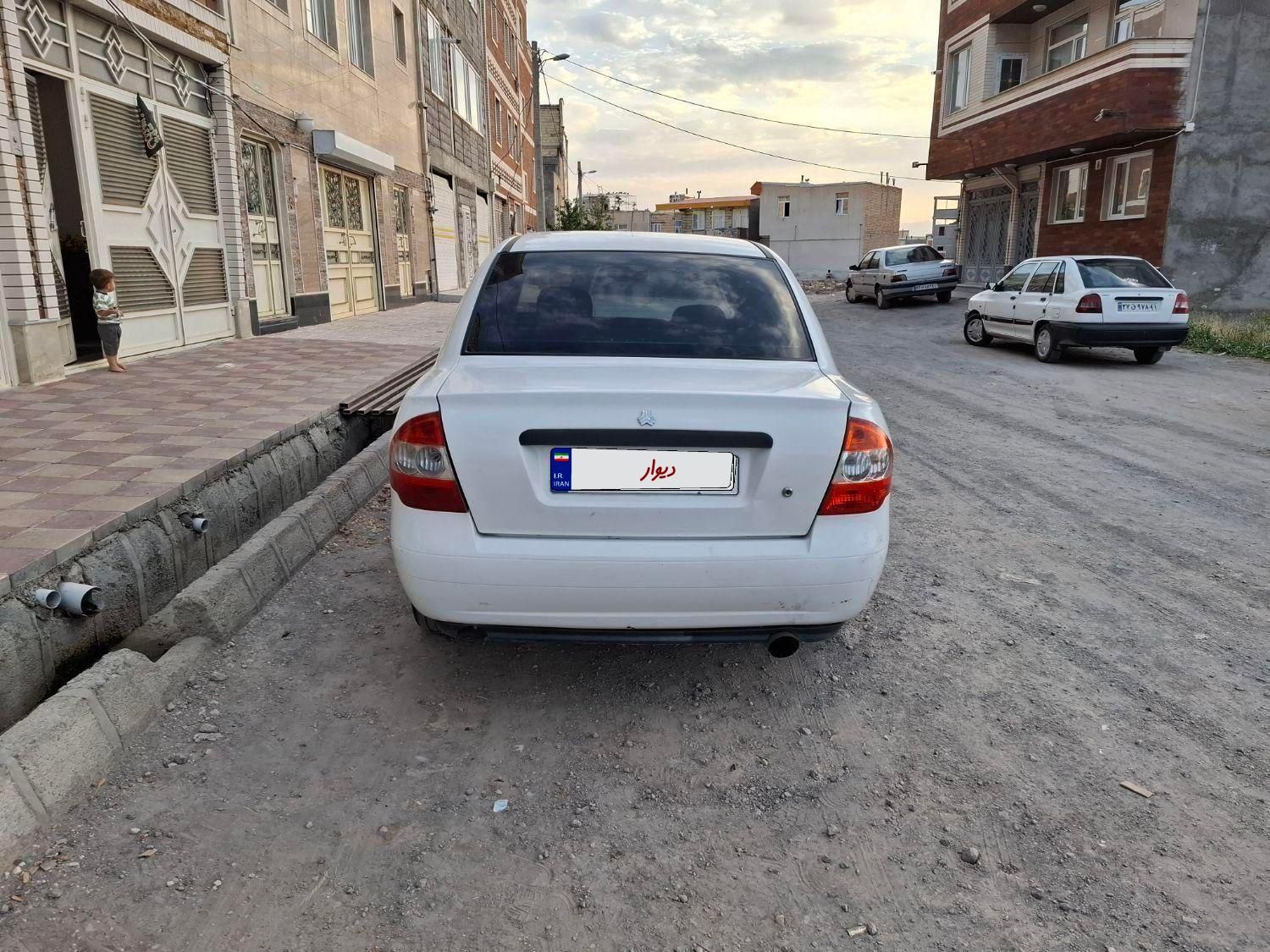 تیبا صندوق دار SX - 1400