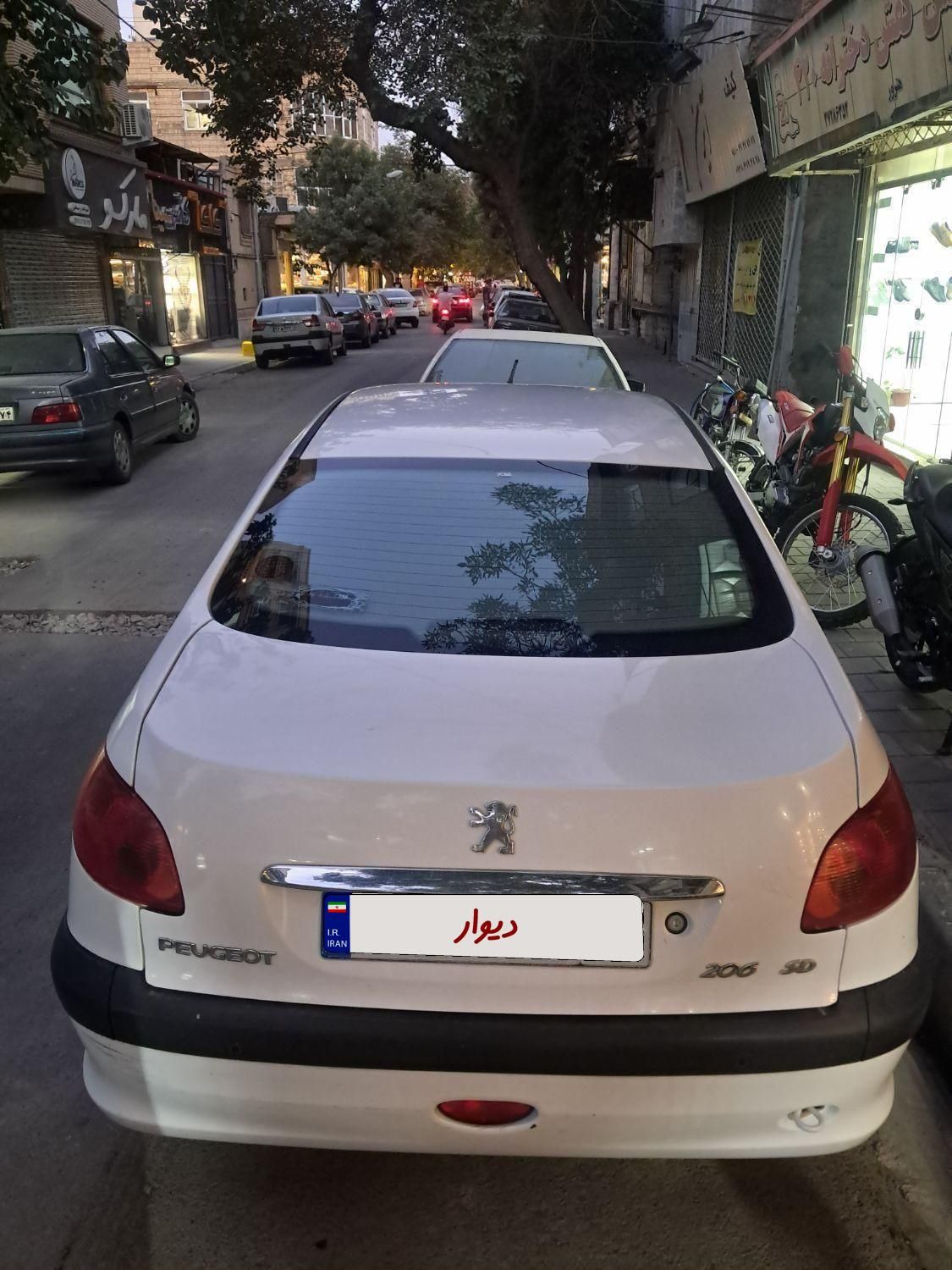 پژو ۲۰۶ صندوق دار v8 - 1395