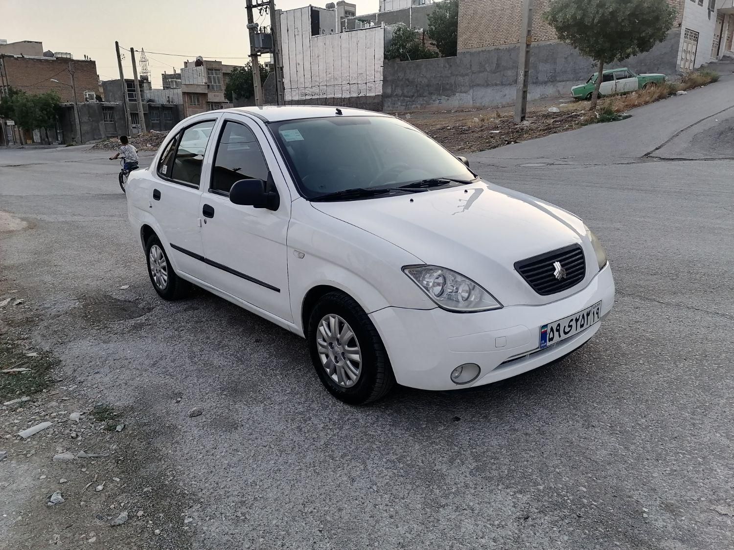 تیبا صندوق دار SX - 1396