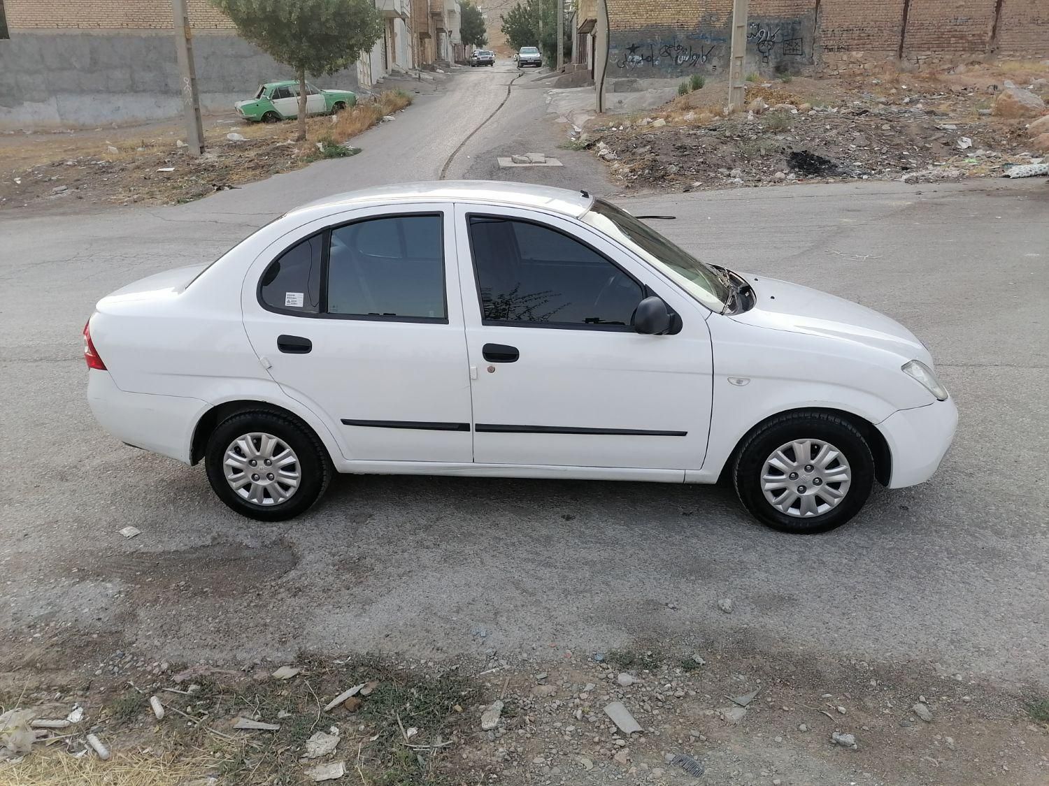 تیبا صندوق دار SX - 1396