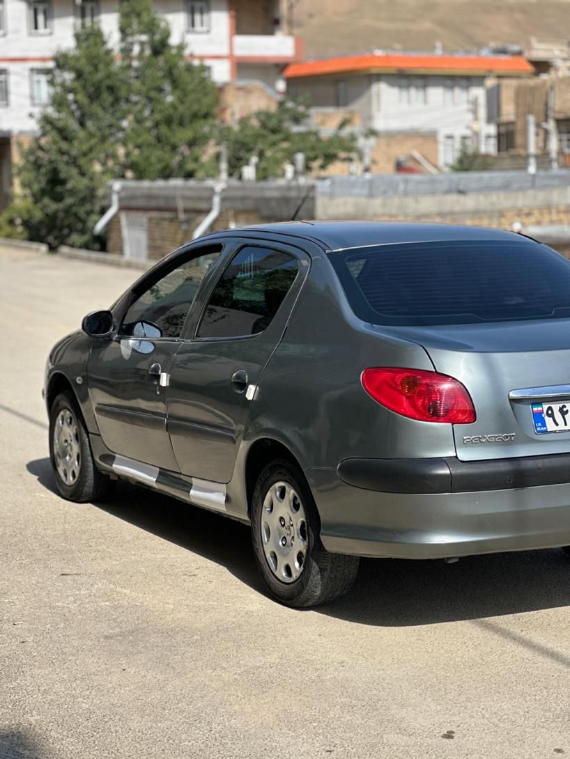 پژو ۲۰۶ صندوق دار v8 - 1397