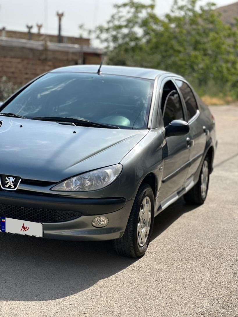 پژو ۲۰۶ صندوق دار v8 - 1397