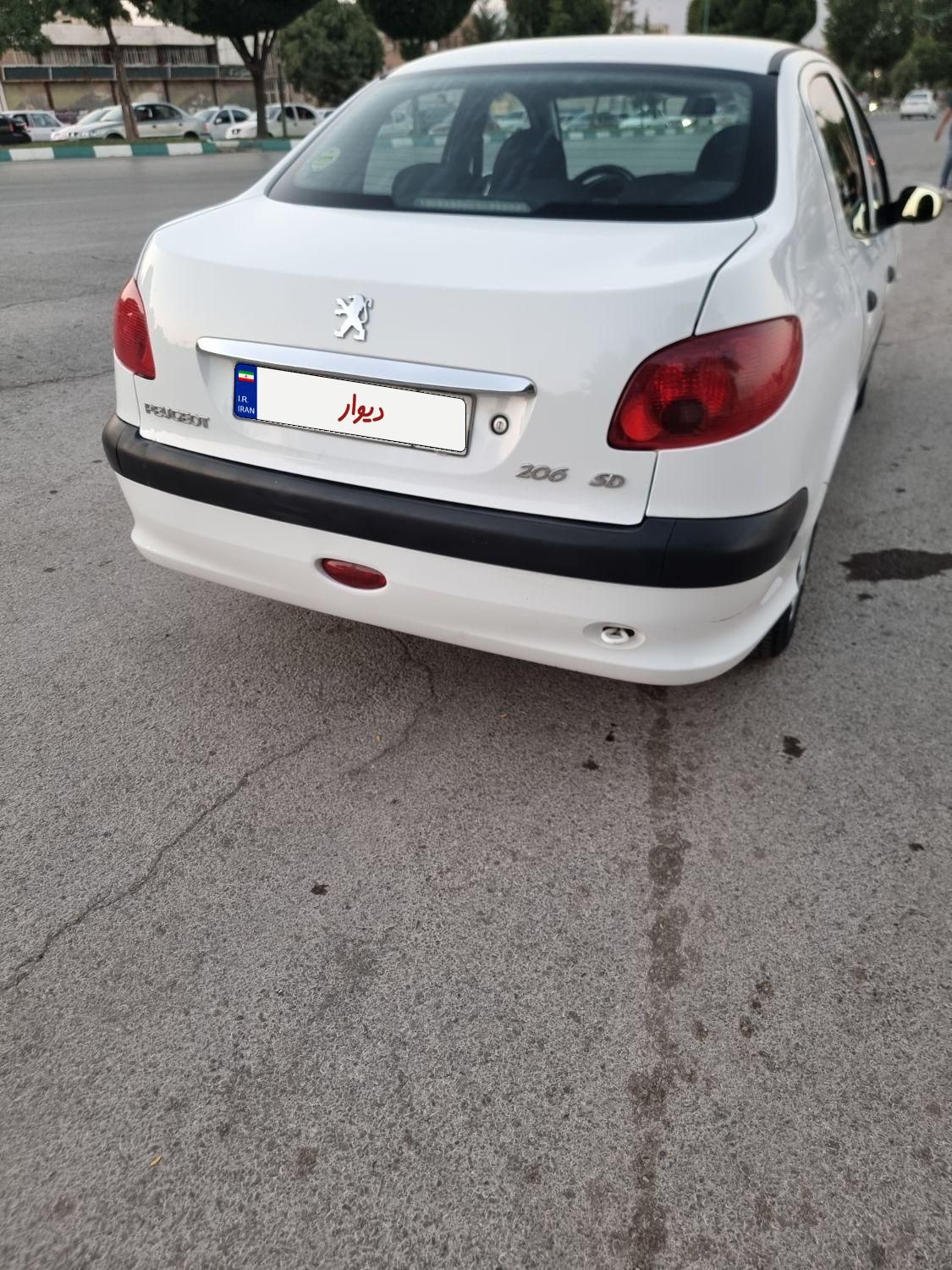 پژو ۲۰۶ صندوق دار v8 - 1399