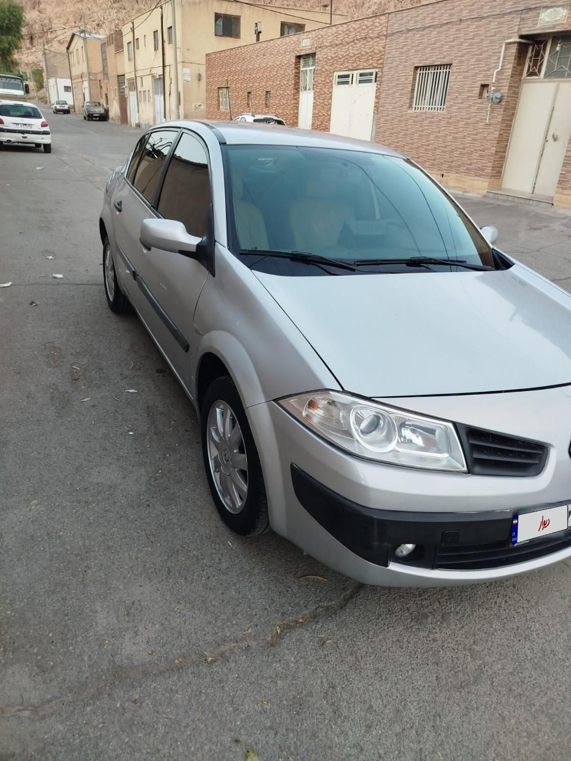 رنو مگان وارداتی دنده‌ای 1600 - 2006