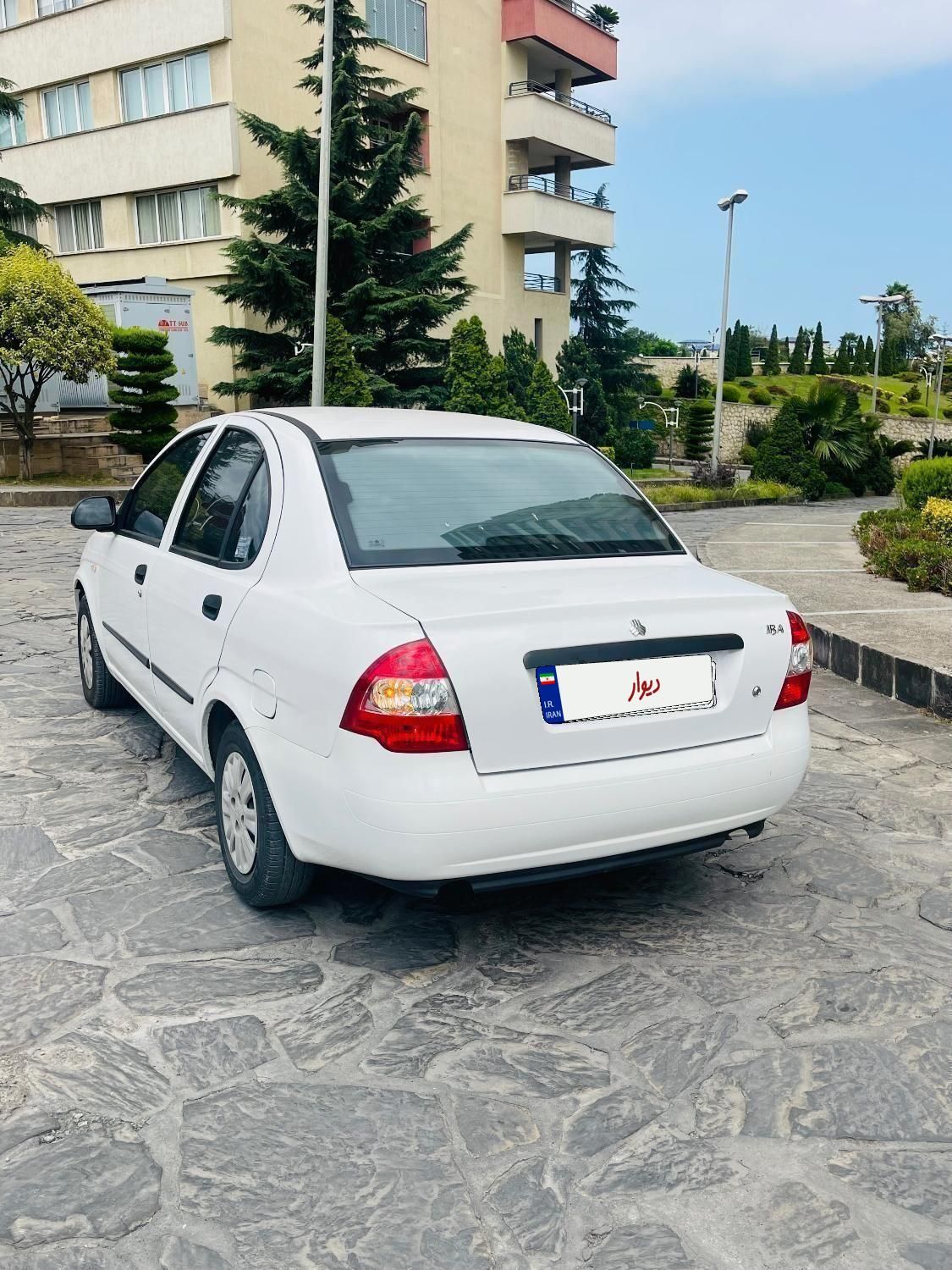 تیبا صندوق دار SX - 1401
