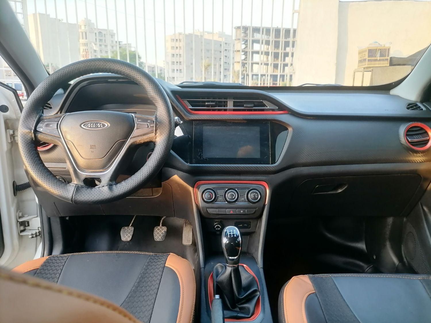ام وی ام X22 دنده‌ای لاکچری - 1397