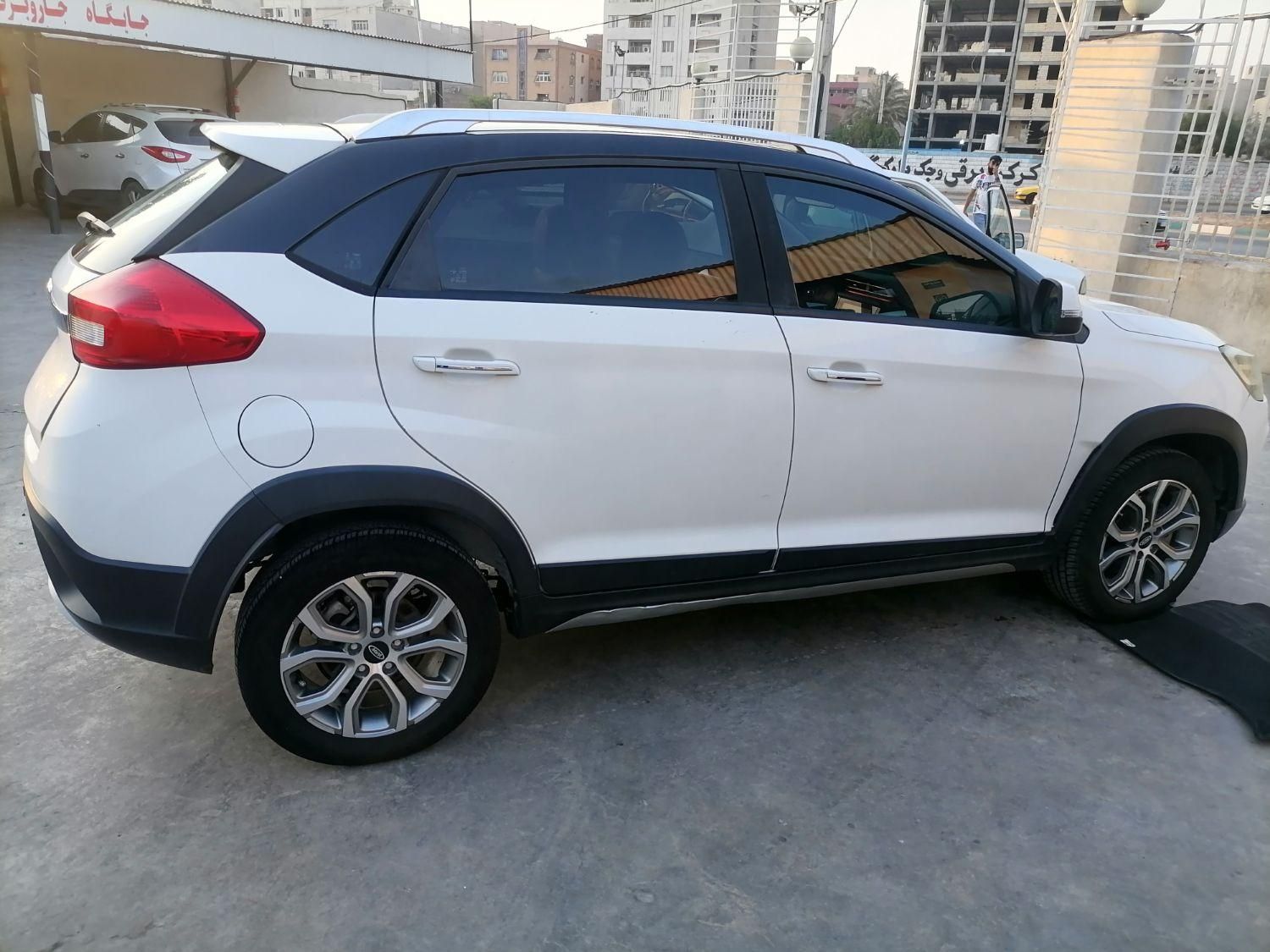 ام وی ام X22 دنده‌ای لاکچری - 1397