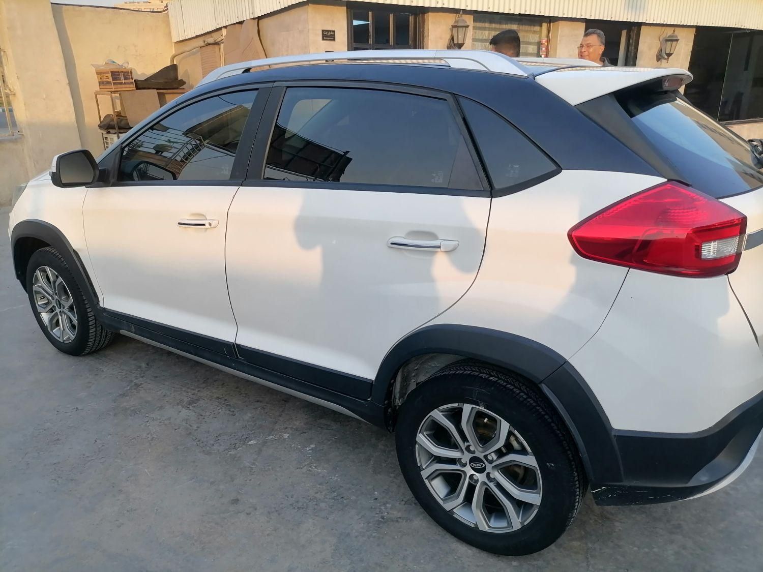 ام وی ام X22 دنده‌ای لاکچری - 1397