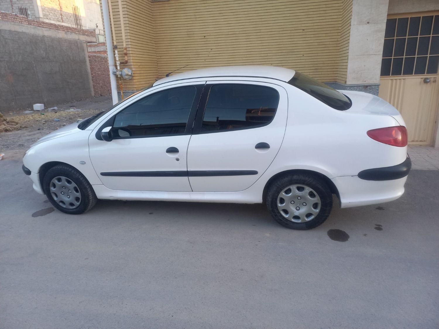 پژو ۲۰۶ صندوق دار v8 - 1388