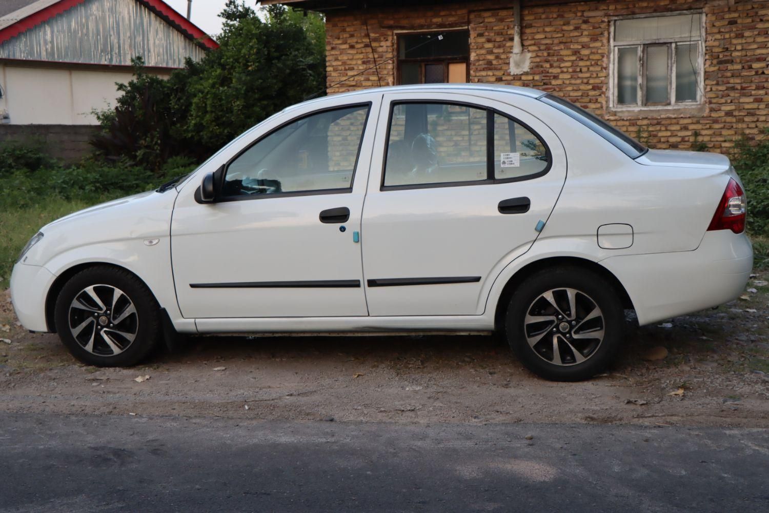 تیبا صندوق دار SX - 1399