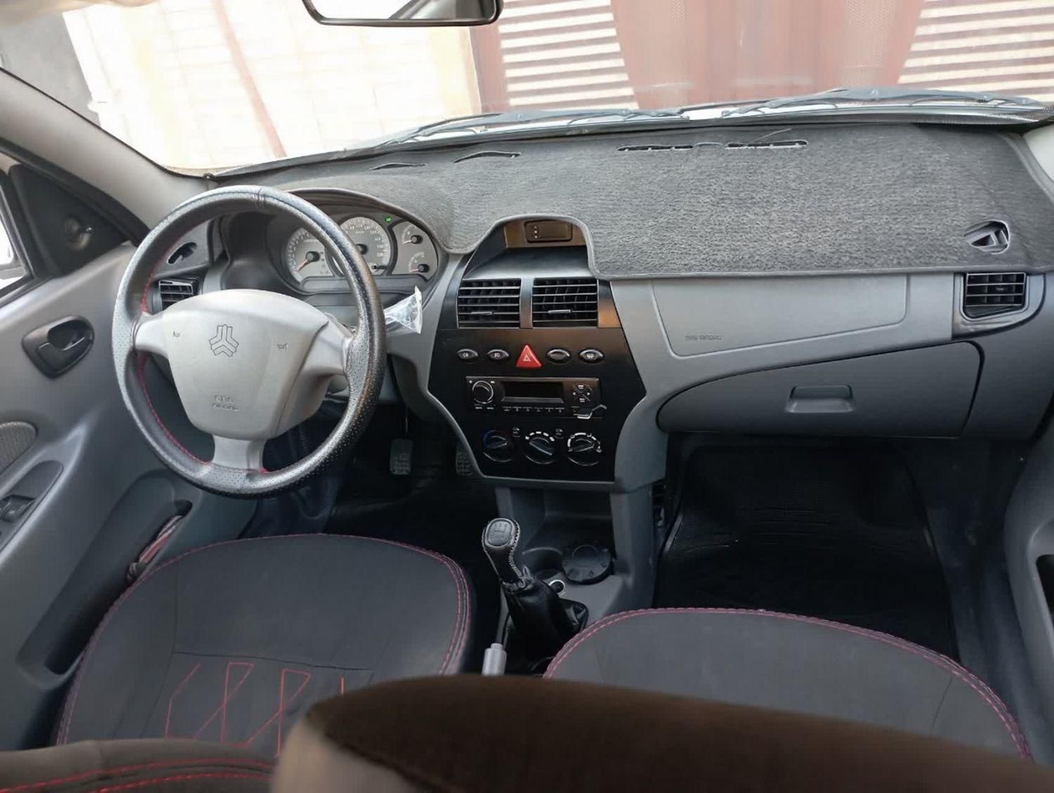 تیبا صندوق دار SX - 1399