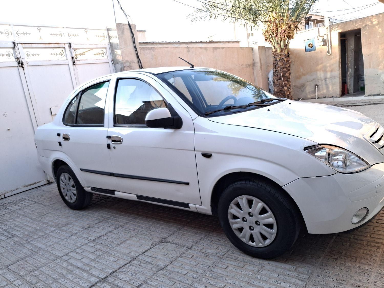 تیبا صندوق دار SX - 1396