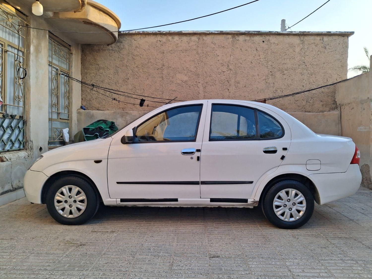 تیبا صندوق دار SX - 1396
