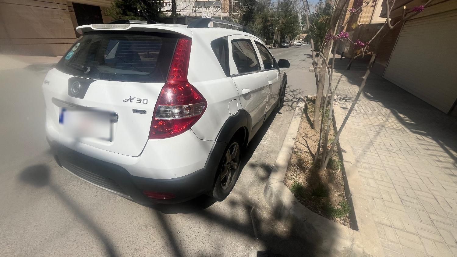 خودرو دانگ فنگ، H30 کراس آگهی ann_19520573