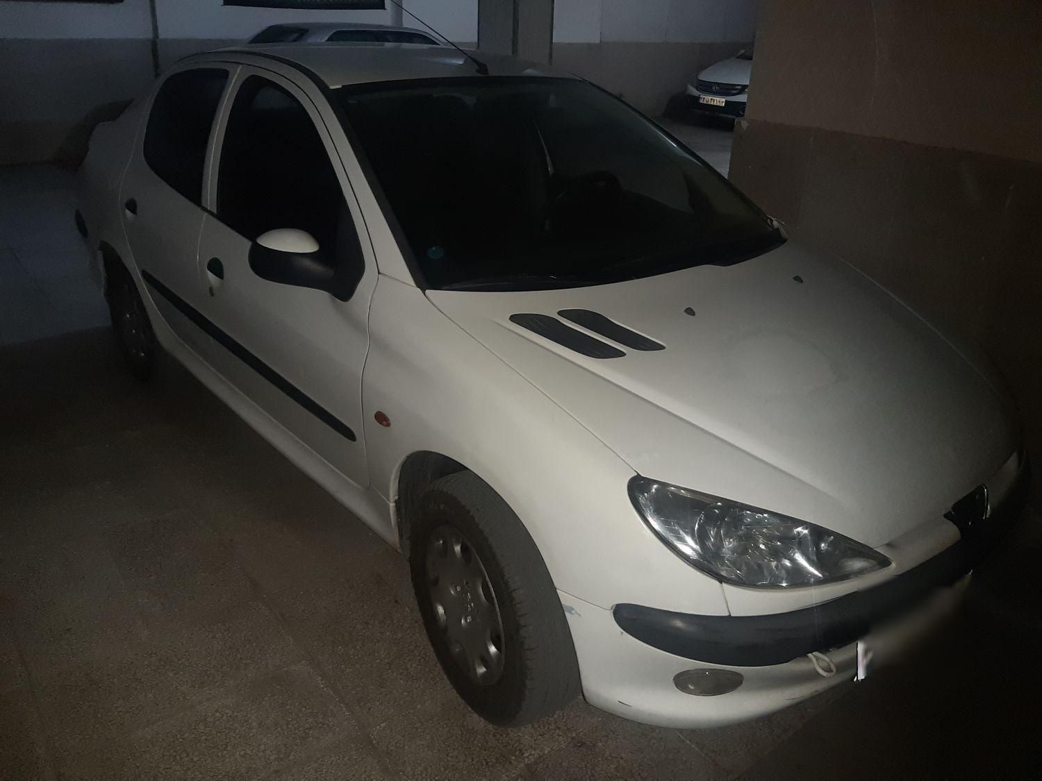 پژو ۲۰۶ صندوق دار v8 - 1392