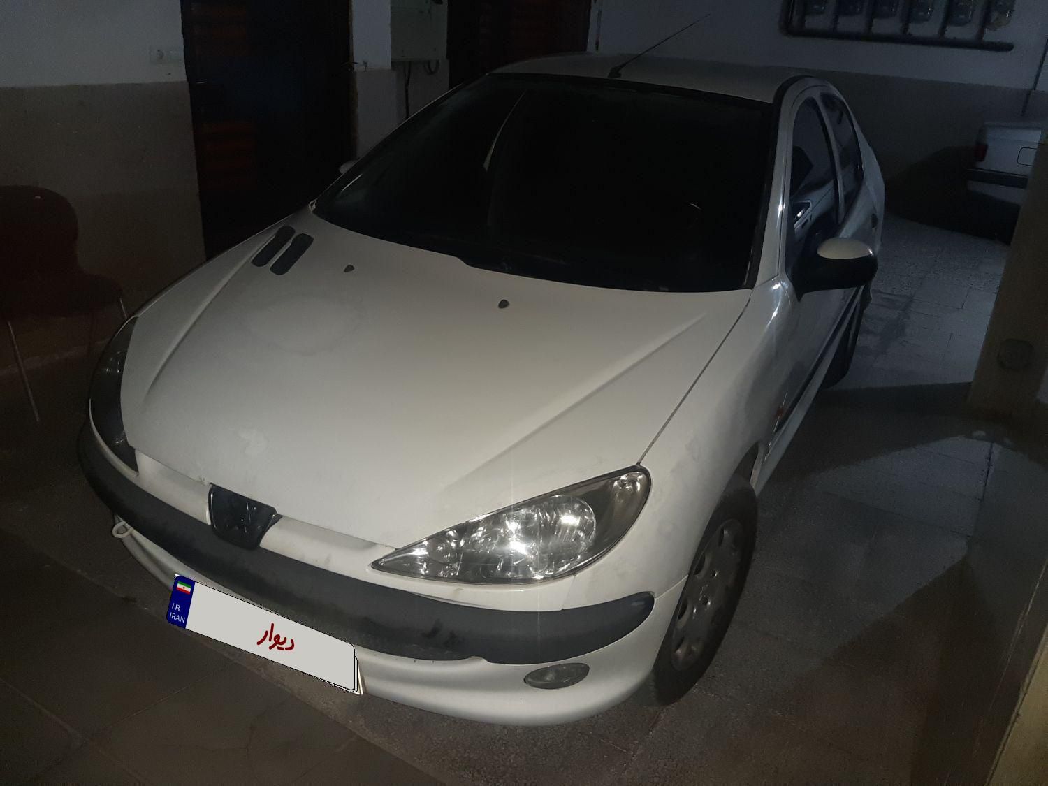 پژو ۲۰۶ صندوق دار v8 - 1392