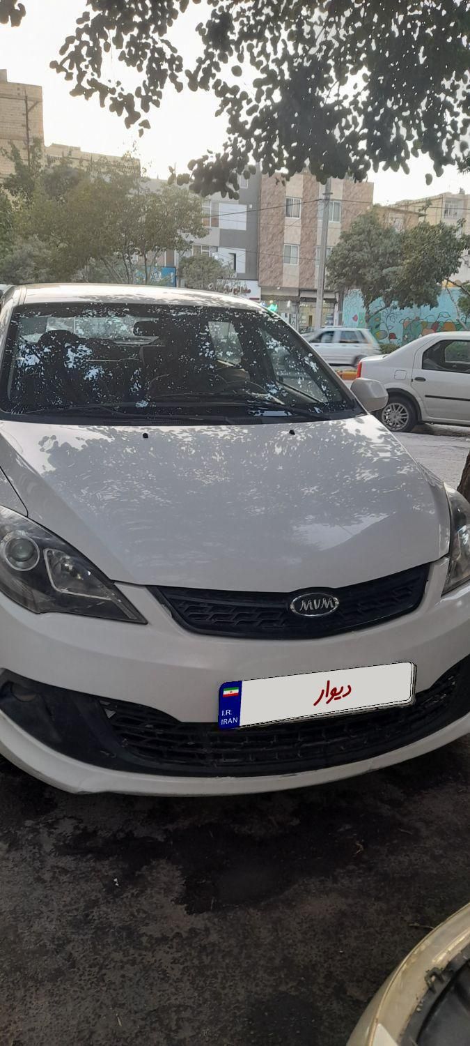 ام وی ام 315 هاچ بک اسپرت لاکچری - 1394
