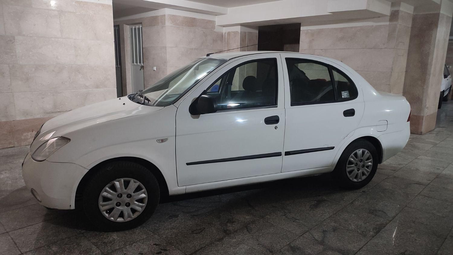 تیبا صندوق دار SX - 1400