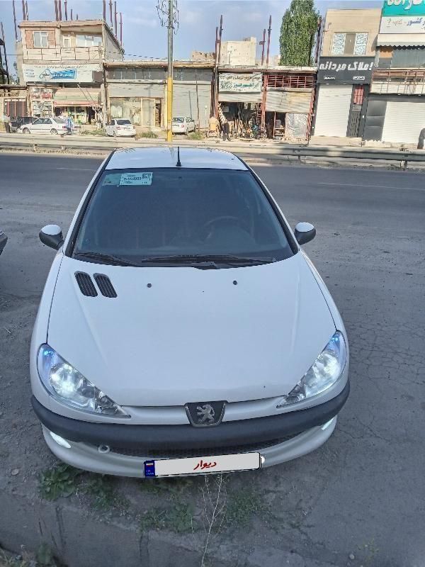 پژو ۲۰۶ صندوق دار v8 - 1394