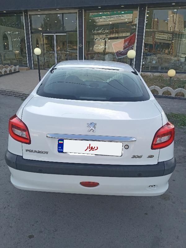 پژو ۲۰۶ صندوق دار v8 - 1394