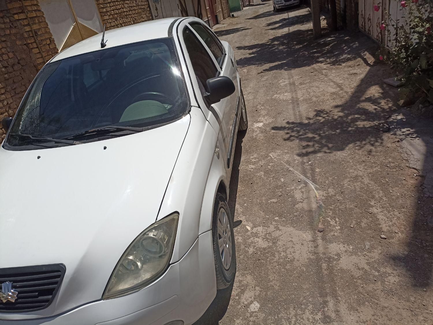 تیبا صندوق دار EX - 1395