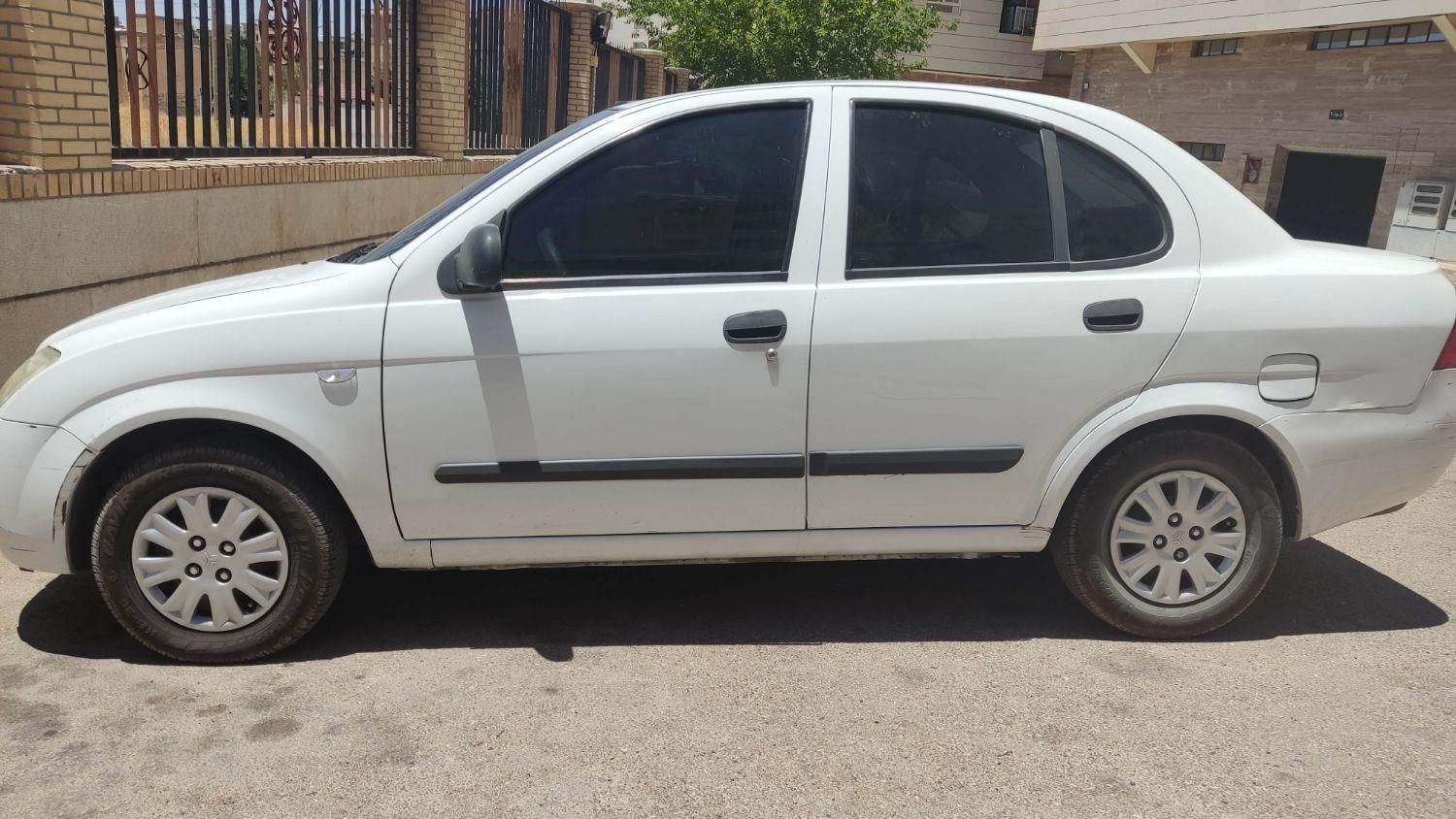 تیبا صندوق دار SX - 1392