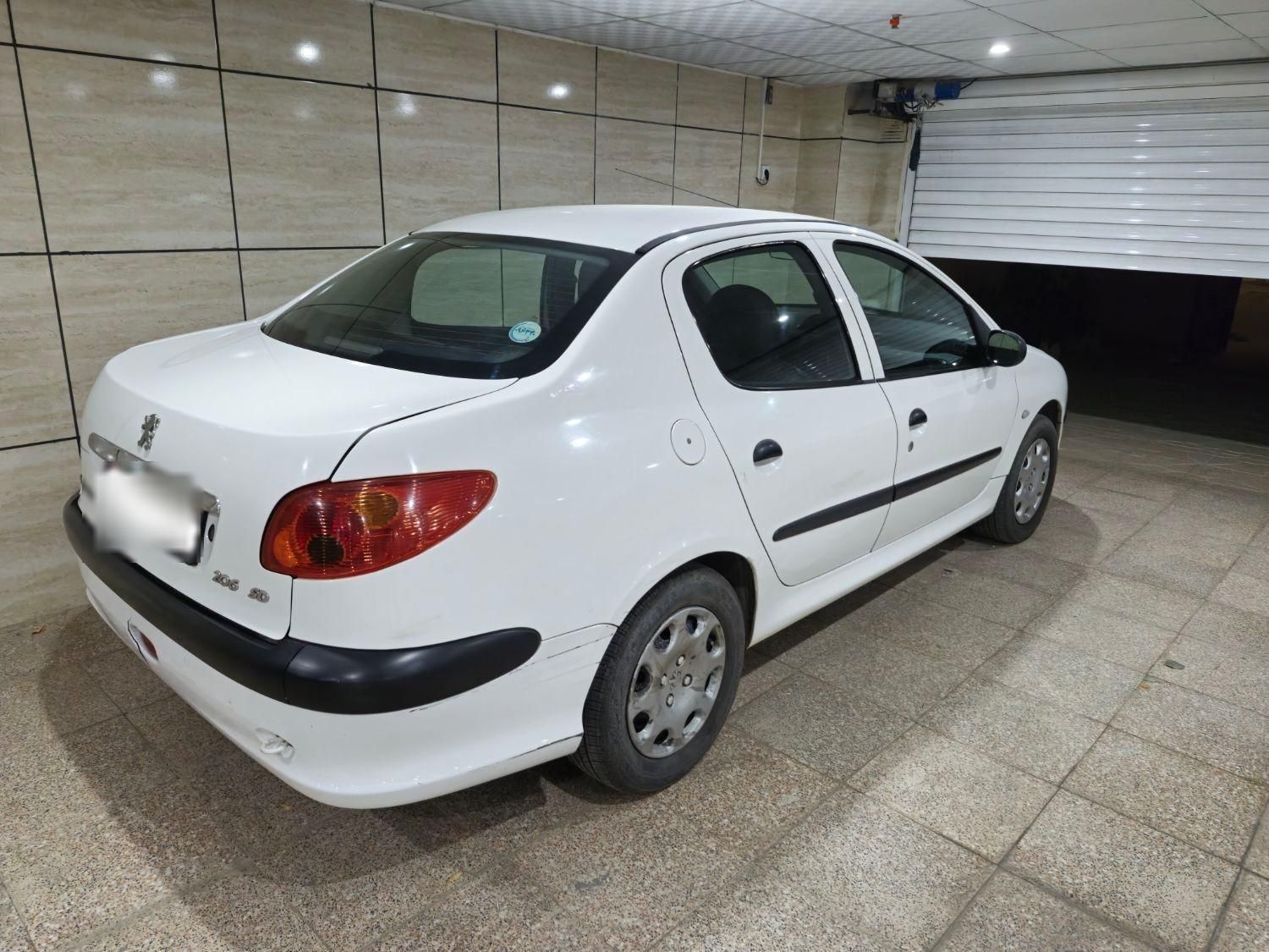 پژو ۲۰۶ صندوق دار v8 - 1394