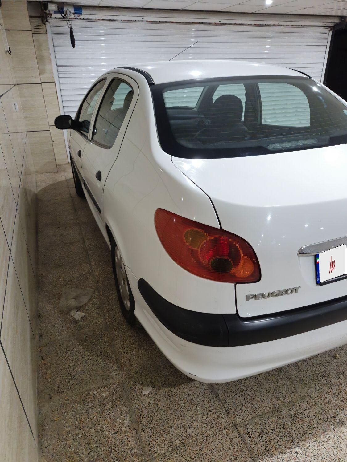 پژو ۲۰۶ صندوق دار v8 - 1394
