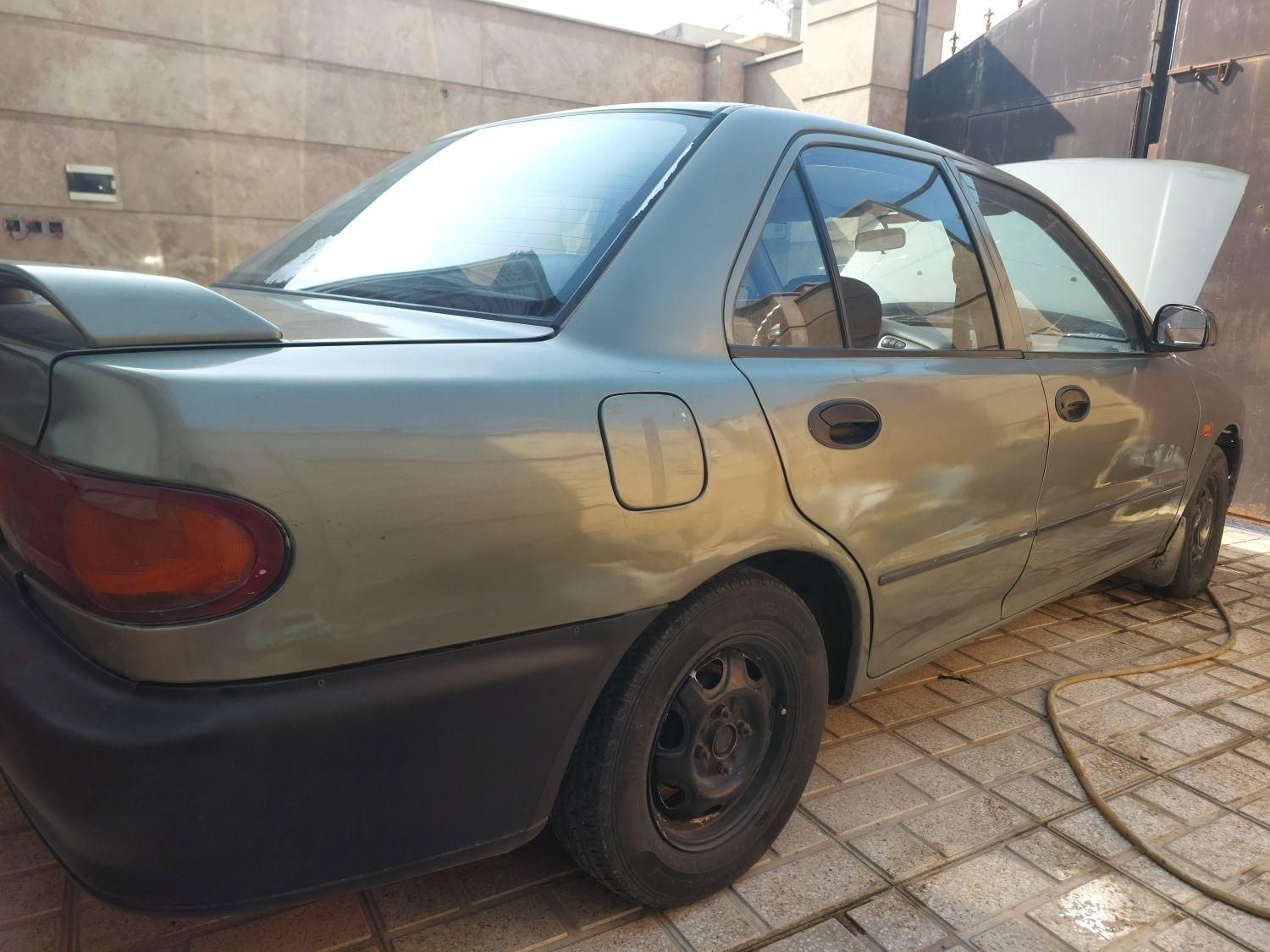 میتسوبیشی لنسر 1.6 لیتر دنده ای - 1992