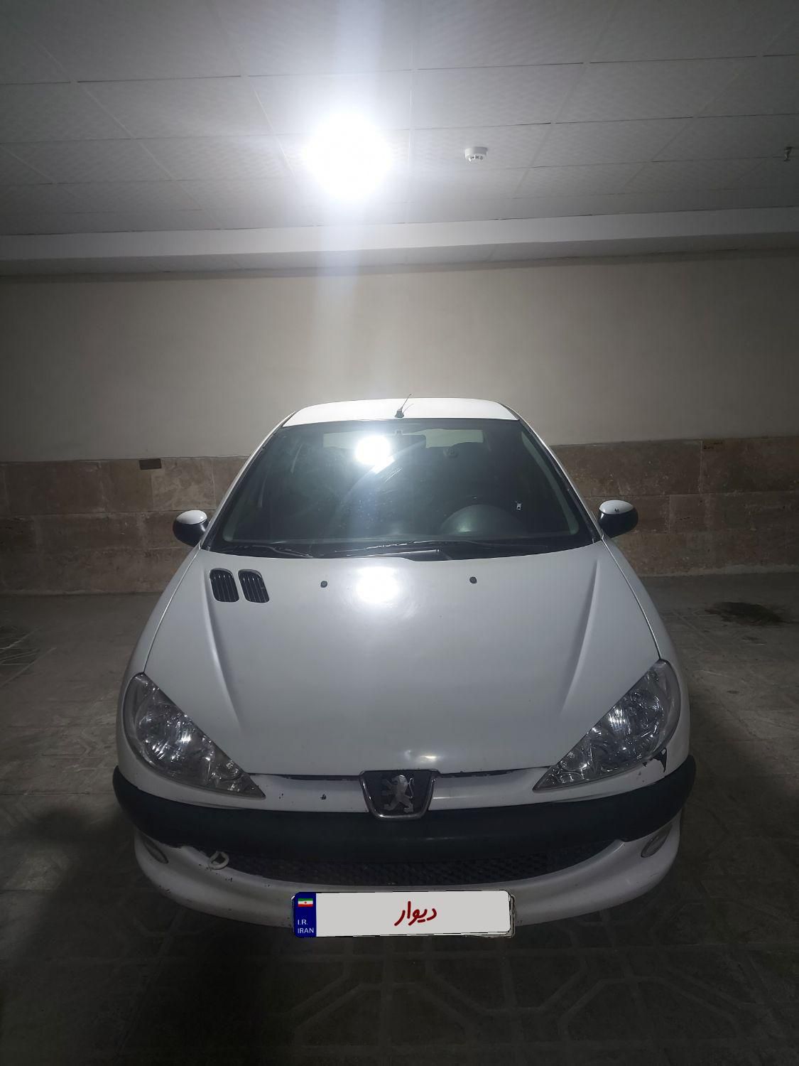 پژو ۲۰۶ صندوق دار v8 - 1393