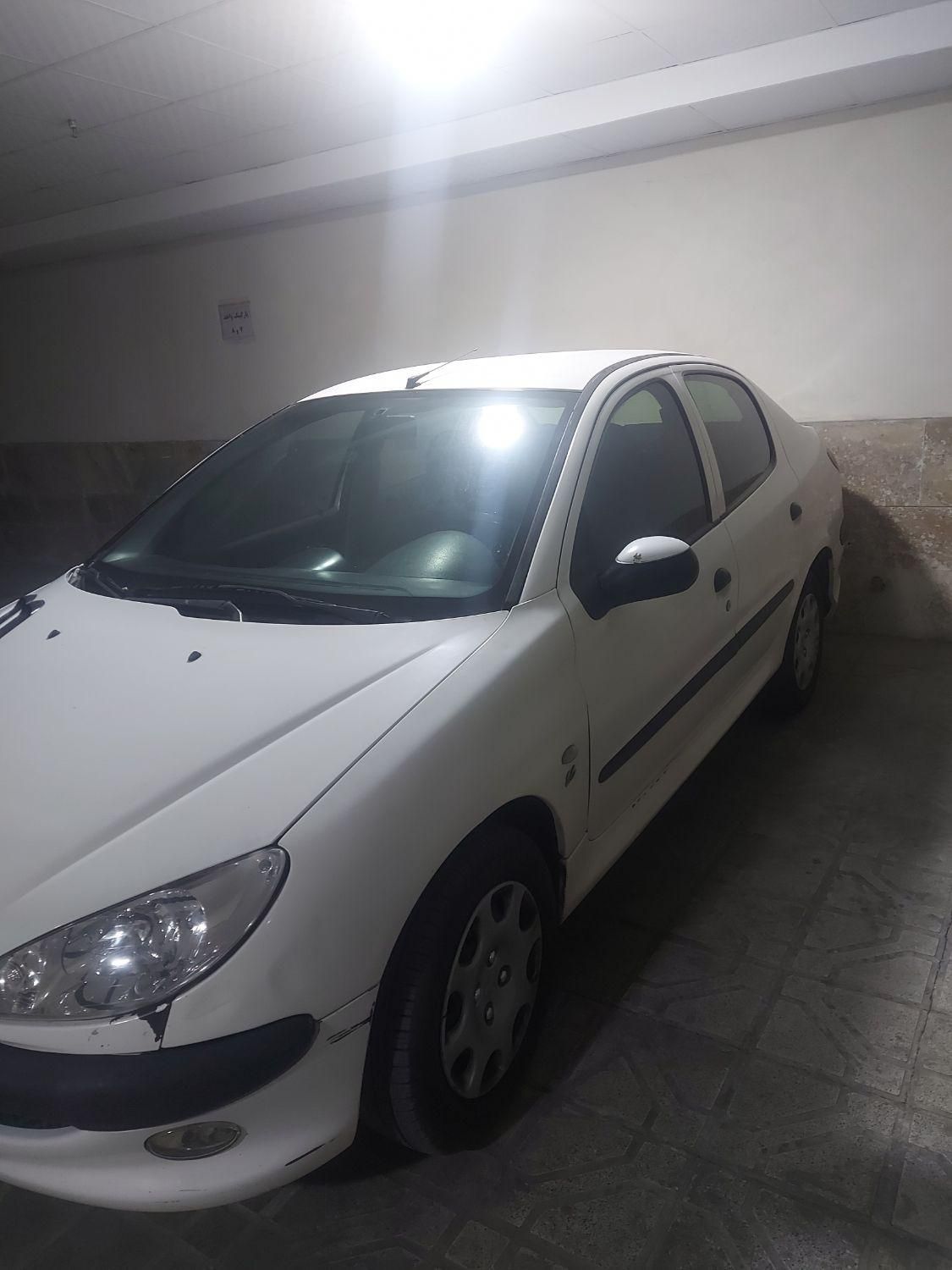 پژو ۲۰۶ صندوق دار v8 - 1393
