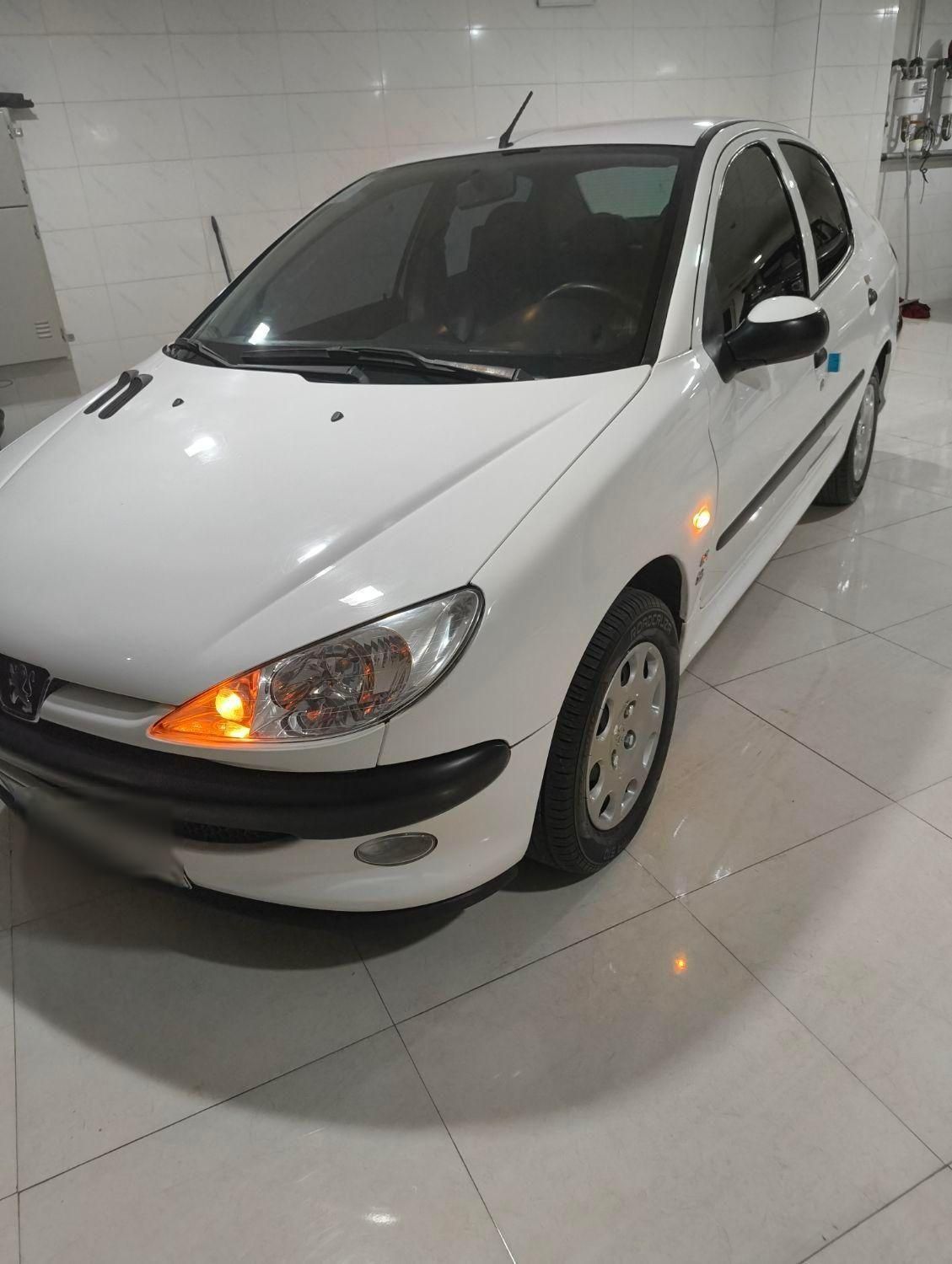 پژو ۲۰۶ صندوق دار v8 - 1397