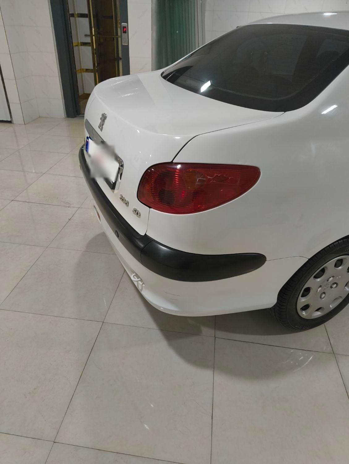 پژو ۲۰۶ صندوق دار v8 - 1397
