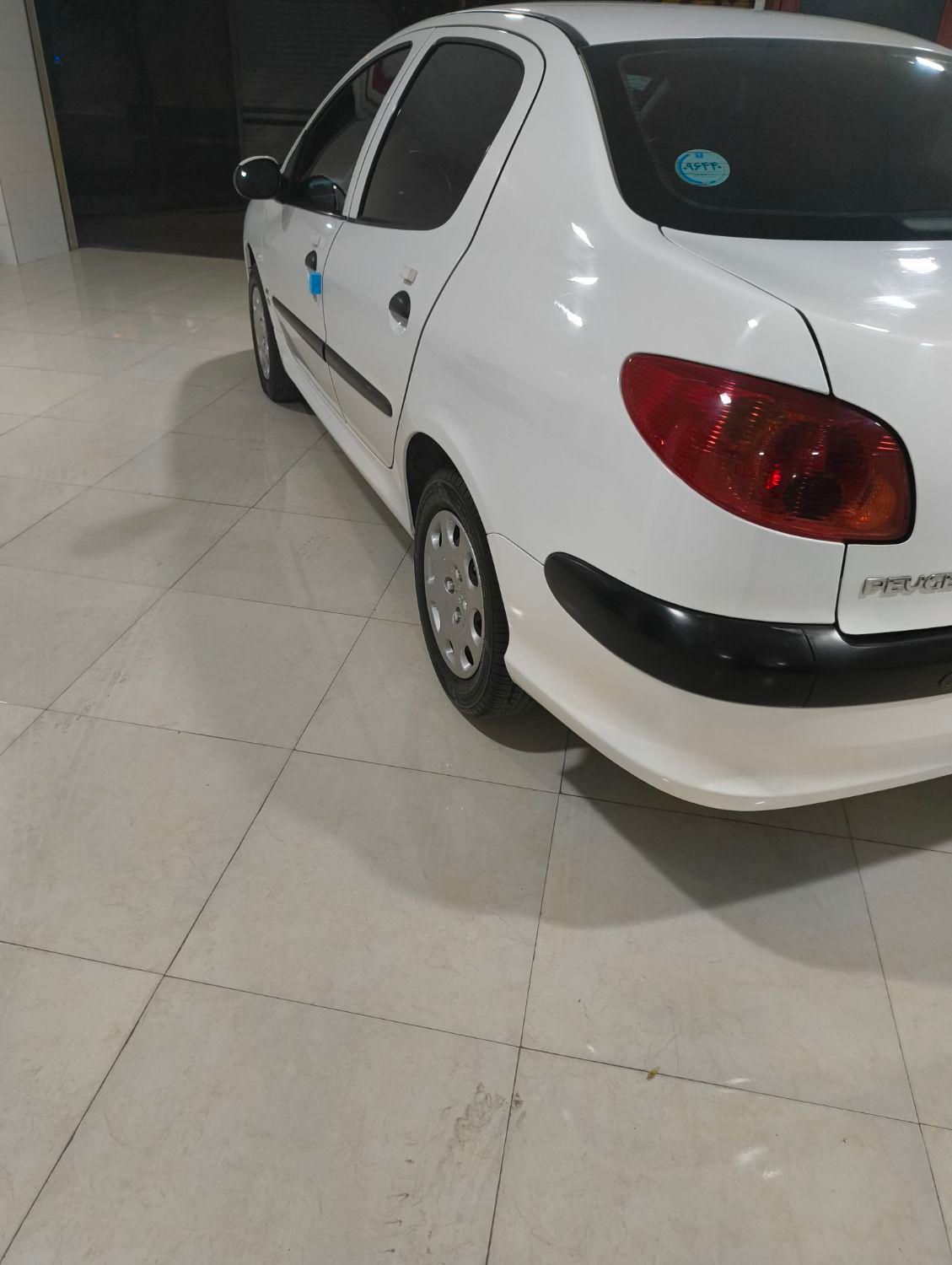 پژو ۲۰۶ صندوق دار v8 - 1397