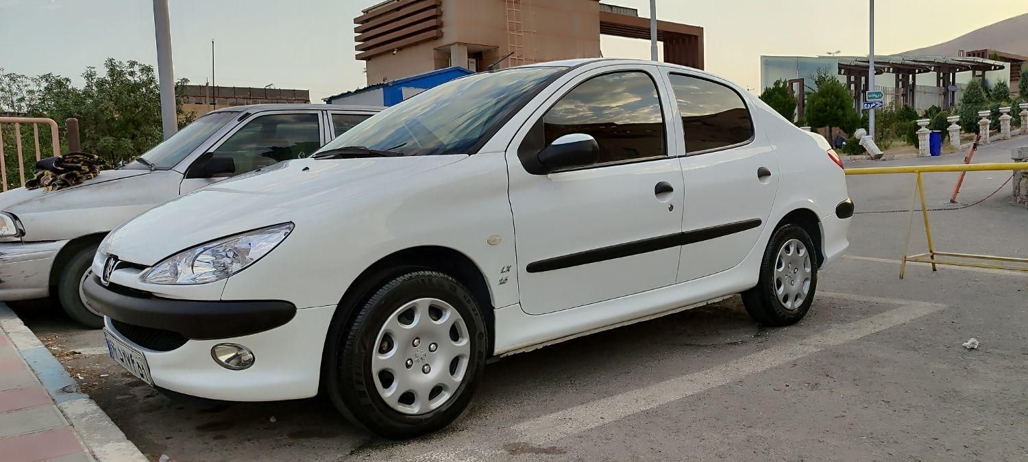 پژو ۲۰۶ صندوق دار v8 - 1398