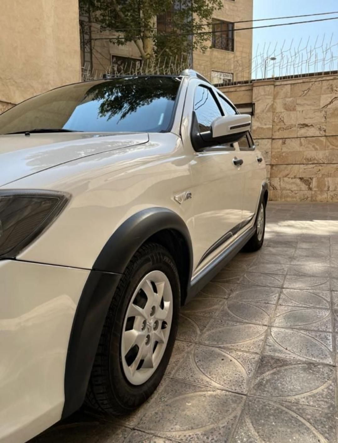 کوییک R دنده‌ای - 1399