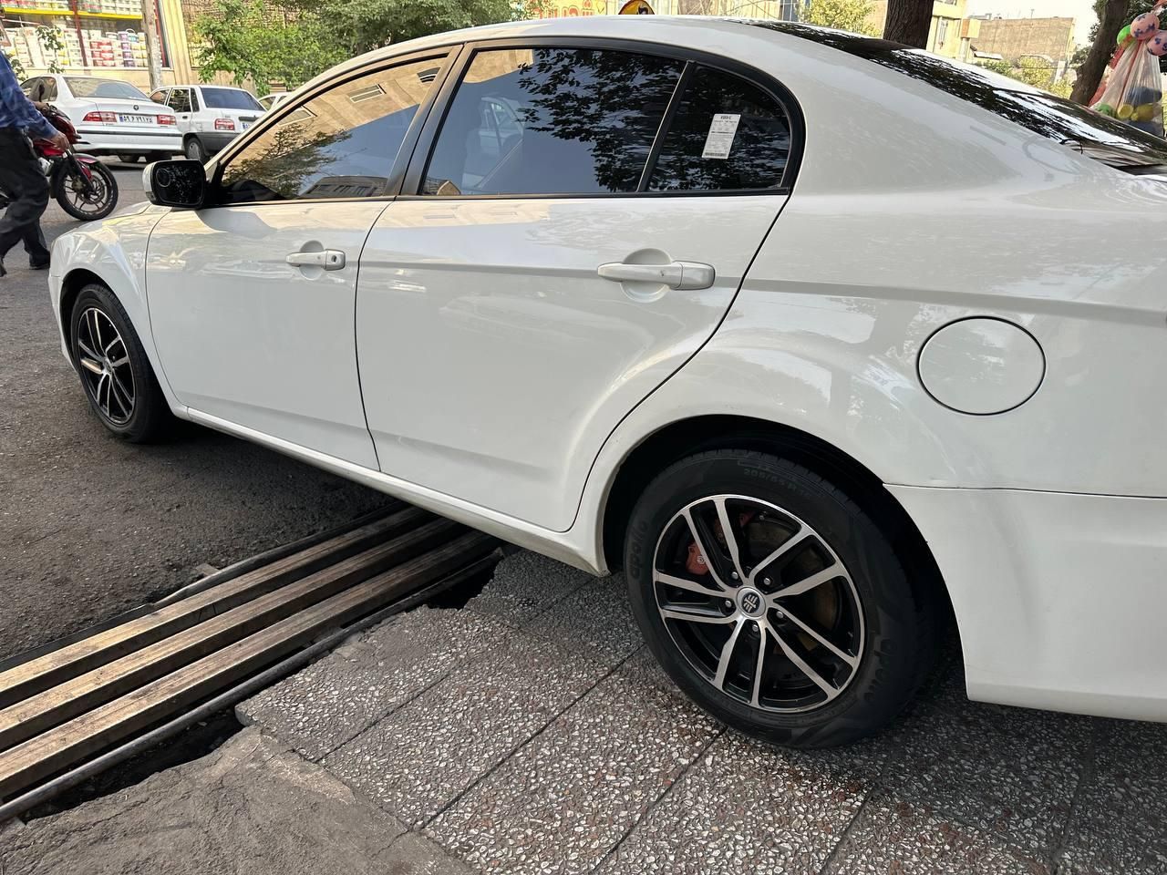 بسترن B50F اتوماتیک - 1394